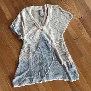 Short sleeved sweater